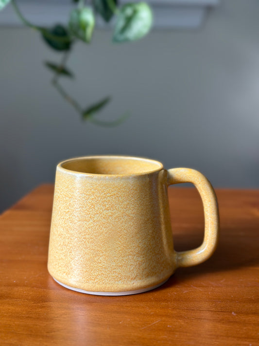 10oz Yellow Shino Mug